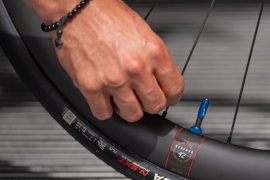 Preview: BBB Presta CoreCap blue Ventilkappen - Set