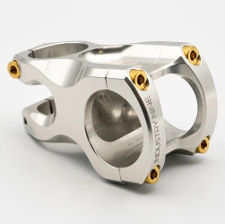 Preview: Better Bolts Industry Nine Vorbau M5x17mm Titan Schrauben-Kit gold