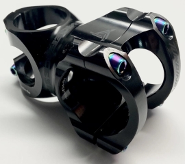 Preview: Better Bolts Raceface Turbine R Vorbau M5x17mm Titan Schrauben-Kit rainbow