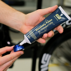Preview: Bikone Montagepaste für Gewindeteile Tube 140ml