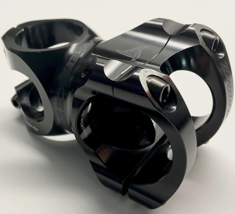 Better Bolts Raceface Turbine R Vorbau M5x17mm Titan Schrauben-Kit black