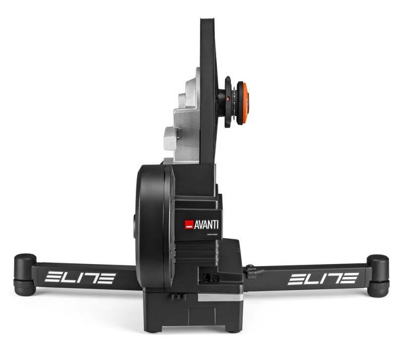 Elite Avanti mit Zwift Cog and Click 2.0 Trainingsrolle
