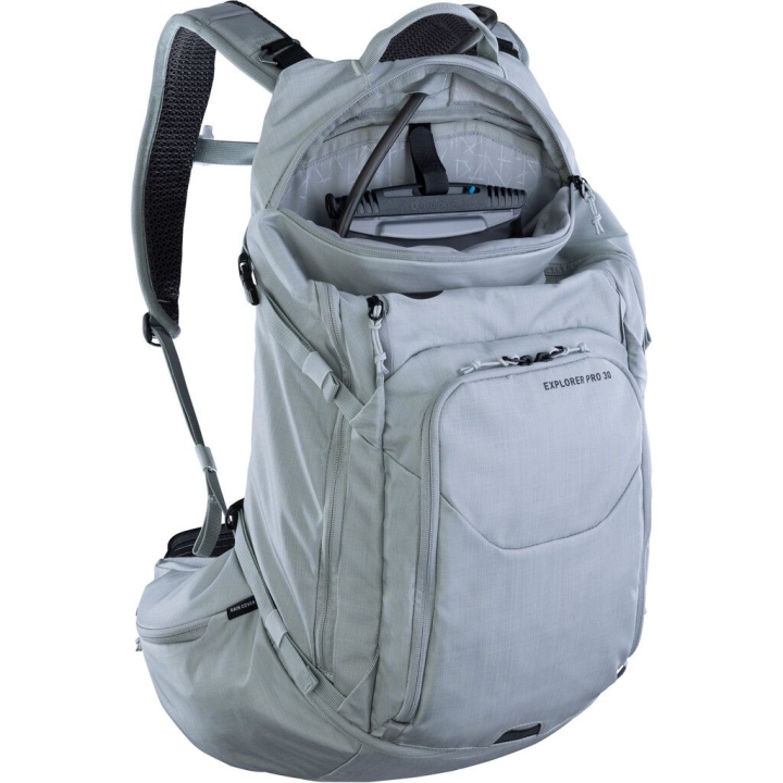 Evoc Explorer Pro 30 Rucksack silver