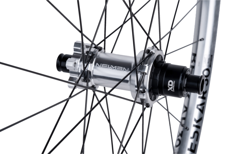 NEWMEN Beskar 30 Strong Enduro/DH 29" 12 x 148mm 6-Loch Sram XD silver LTD Laufrad hinten