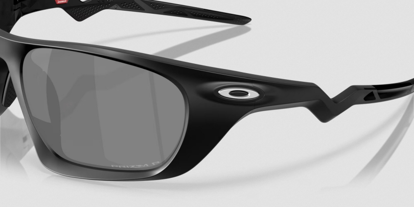 Oakley Lateralis Matte Black/Prizm Black Polarized Brille