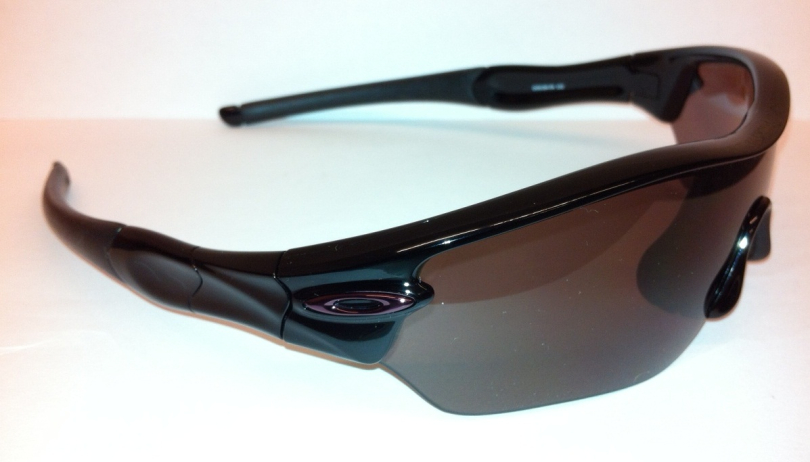 Oakley Radar Edge Polished Black/OO Grey Polarized Brille