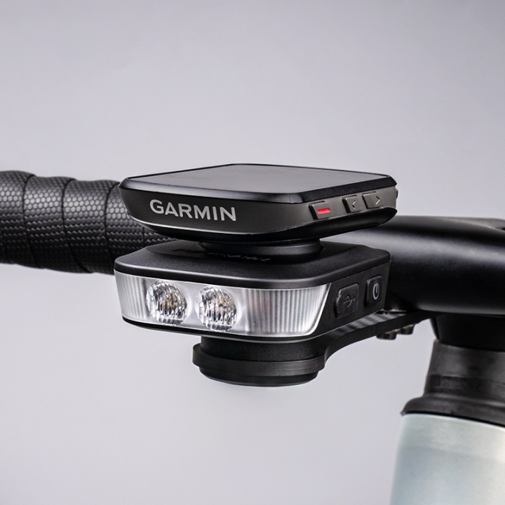 Ravemen FR1100 Frontlicht an Garmin/Wahoo Halterung