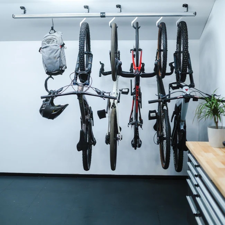 Stashed SpaceRail Bike Hook Hacken