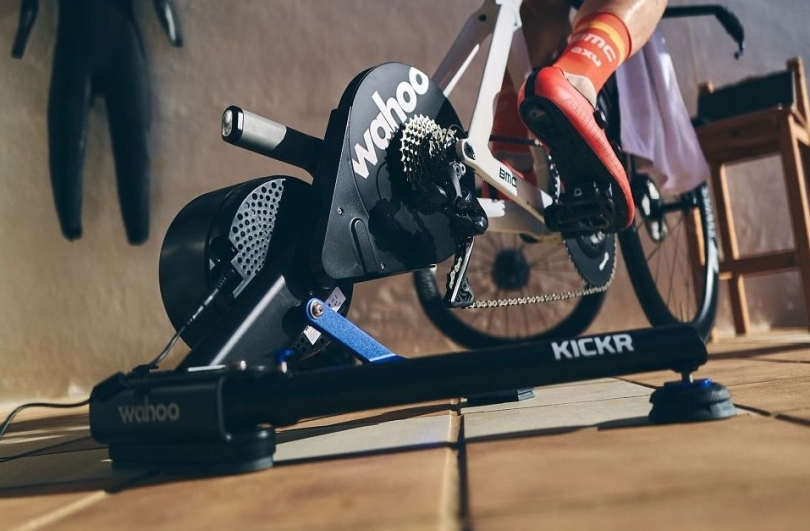 Wahoo Kickr V6 inkl. 11 fach Kassette Smart Trainer